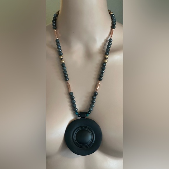 30 inch long Labradorite bead Necklace NWOT - Picture 10 of 12